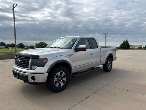 Used 2014 Ford F150 FX4 w/ Equipment Group 402A Luxury AWD/4WD image 1