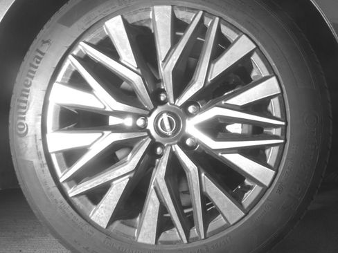 Used 2025 Nissan Altima 2.5 SV FWD image 16