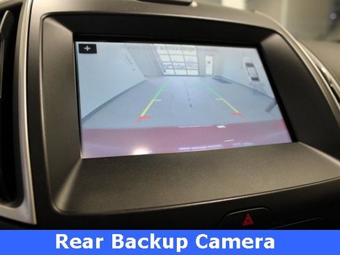 Used 2022 Ford Escape SE w/ Cold Weather Package image 3