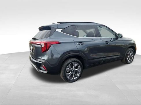 Used 2024 Kia Seltos S image 5