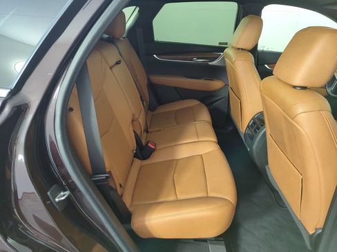 Used 2021 Cadillac XT5 Premium Luxury FWD image 34