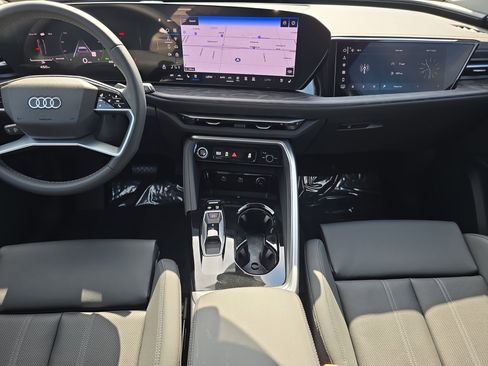 New 2025 Audi Q5 Prestige image 13