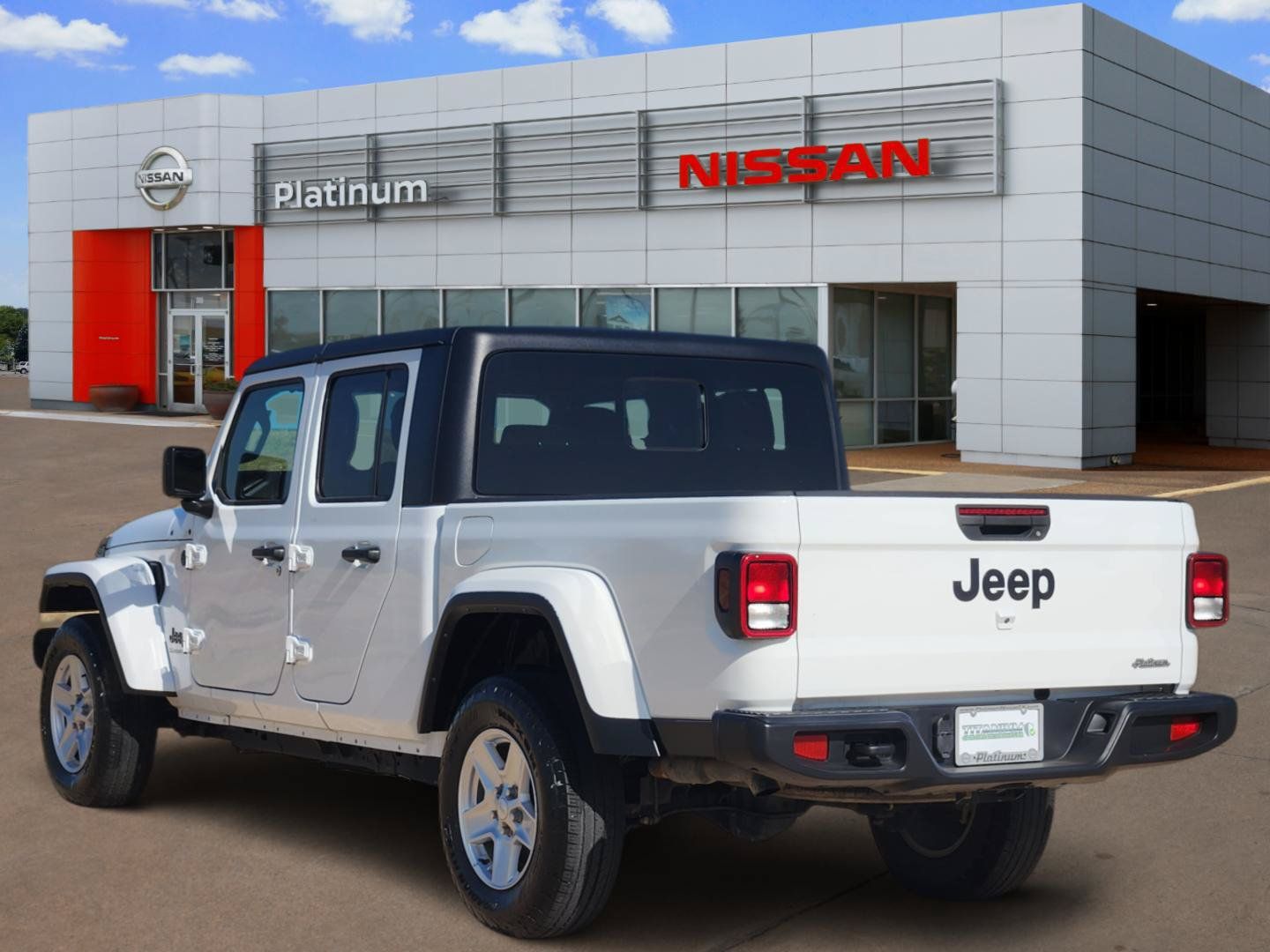 Used 2022 Jeep Gladiator Sport AWD/4WD image 5