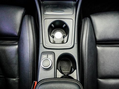 Used 2018 Mercedes-Benz CLA 250 w/ Premium Package image 20