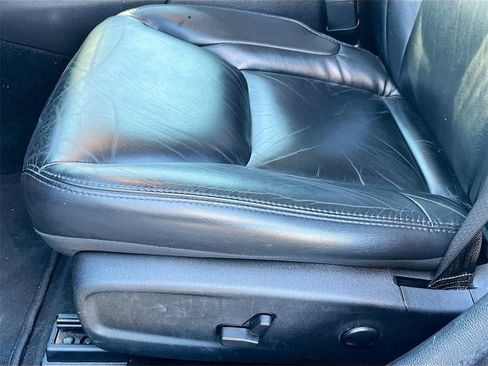 Used 2022 Chrysler 300 Touring L image 18