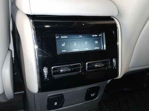 Used 2020 Lincoln Aviator Reserve w/ Equipment Group 201A image 17