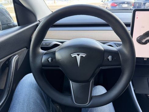 Used 2021 Tesla Model Y Long Range image 28