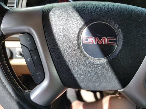 Used 2011 GMC Acadia SLT AWD/4WD image 16