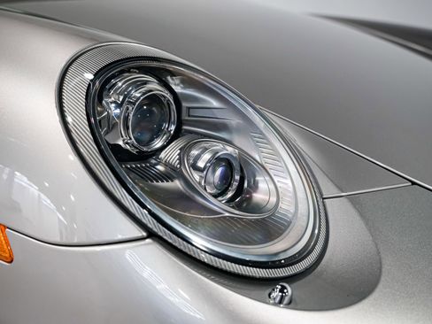 Used 2012 Porsche 911 Turbo image 46