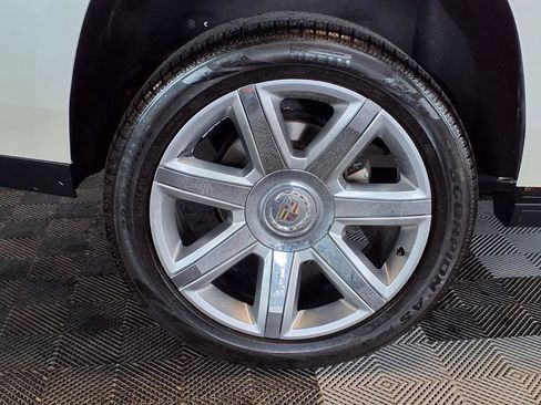 Used 2015 Cadillac Escalade Premium AWD/4WD image 9