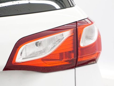 Used 2020 Chevrolet Equinox LT image 14