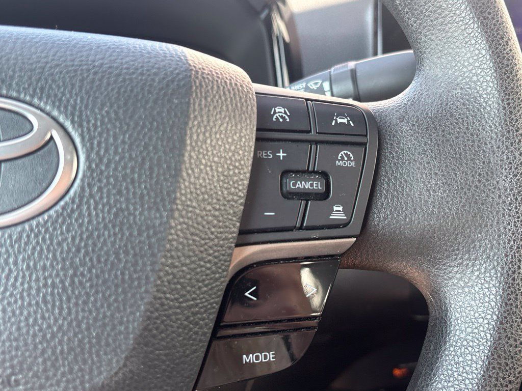 Used 2025 Toyota Camry LE w/ Convenience Package FWD image 22