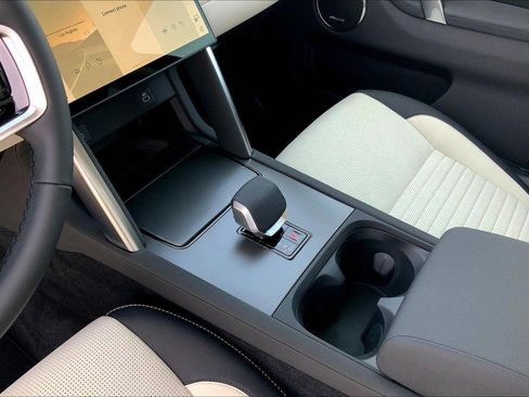 Used 2025 Land Rover Discovery Sport S AWD/4WD image 19