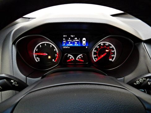 Used 2018 Ford Focus ST FWD image 15