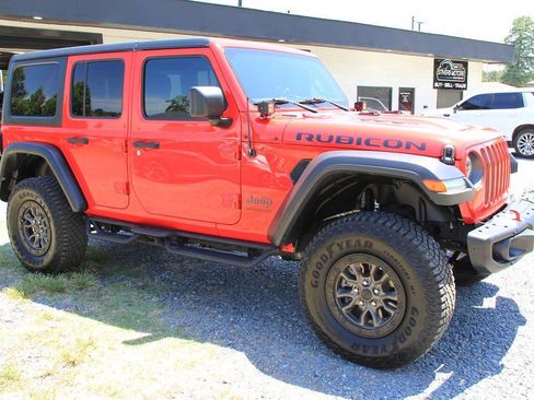 Used 2018 Jeep Wrangler Unlimited Rubicon AWD/4WD image 10