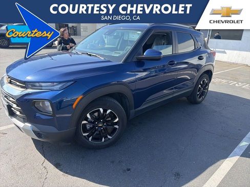 Used 2022 Chevrolet TrailBlazer LT image 1