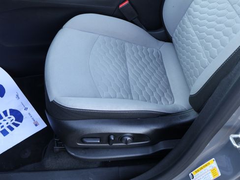 Used 2019 Chevrolet Equinox LT image 41