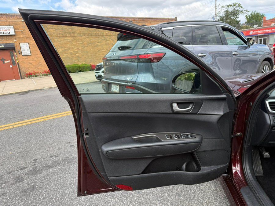 Used 2020 Kia Optima LX FWD image 19