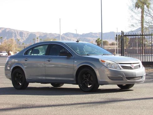 Used 2009 Saturn Aura XE FWD image 2