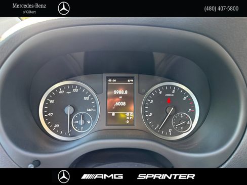 Used 2023 Mercedes-Benz Metris Passenger image 22