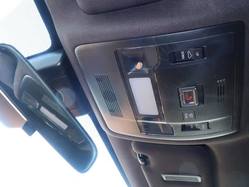 Used 2025 Lexus IS 300 F Sport AWD/4WD image 38