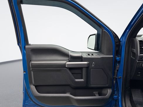 Used 2019 Ford F150 XLT w/ Equipment Group 302A Luxury image 9