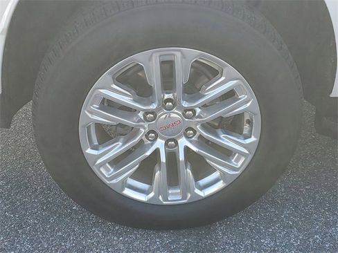 Used 2021 GMC Yukon SLT w/ SLT Luxury Package image 7