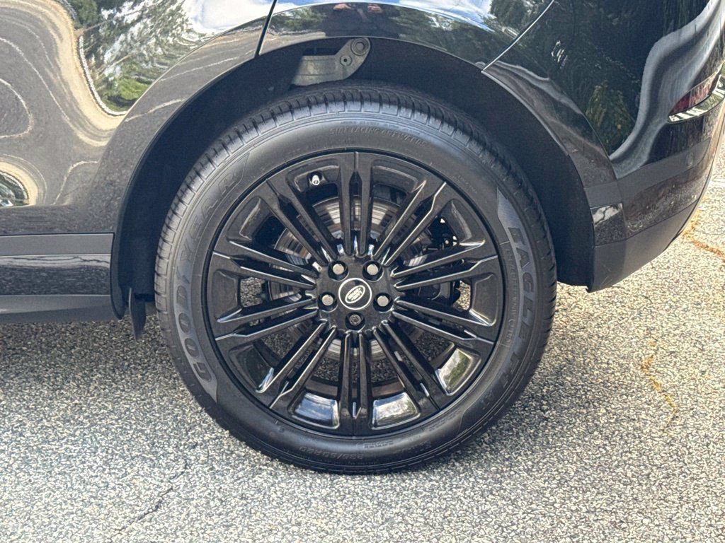 Certified 2026 Land Rover Range Rover Evoque S AWD/4WD image 10