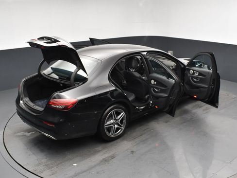 Used 2022 Mercedes-Benz E 350 4MATIC Sedan image 25