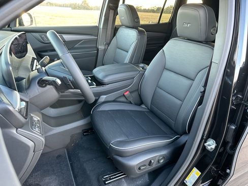 New 2026 Buick Enclave Sport Touring w/ Super Cruise Package image 11