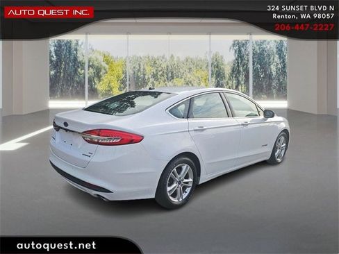 Used 2018 Ford Fusion SE w/ Equipment Group 602A image 5