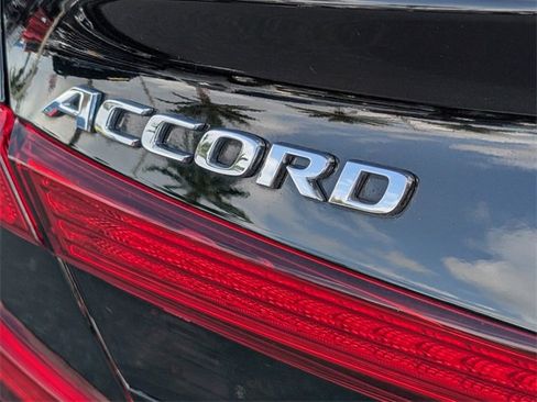 Used 2022 Honda Accord Sport image 13