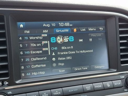 Used 2017 Hyundai Elantra Limited w/ Limited Tech Package 04 FWD image 18