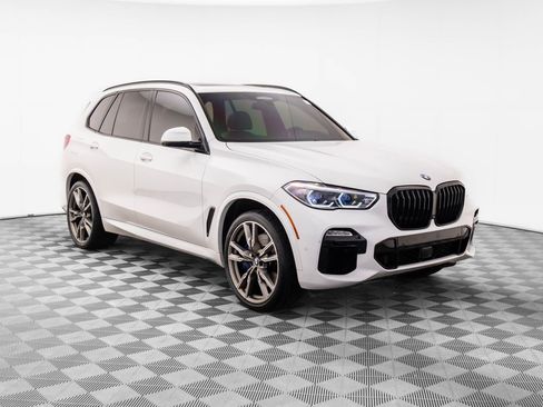 Used 2020 BMW X5 M50i w/ Executive Package image 7