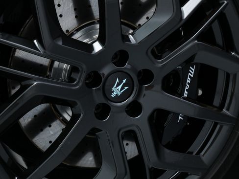 Used 2025 Maserati MC20 Coupe RWD image 20