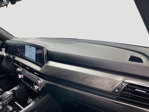 Certified 2024 Kia Telluride SX Prestige X-Line image 32