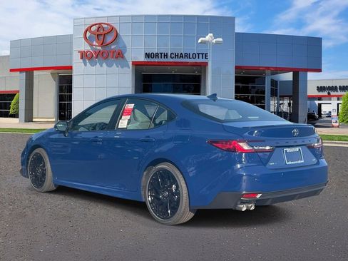 New 2026 Toyota Camry SE FWD image 5