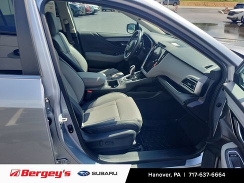 Certified 2025 Subaru Outback Limited AWD/4WD image 12
