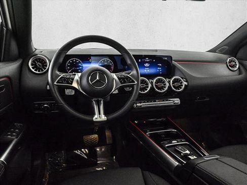 Certified 2026 Mercedes-Benz GLA 250 4MATIC image 20