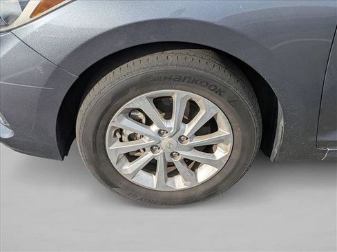 Used 2020 Hyundai Accent SEL image 15