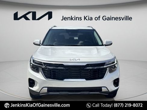 New 2026 Kia Seltos S FWD image 8