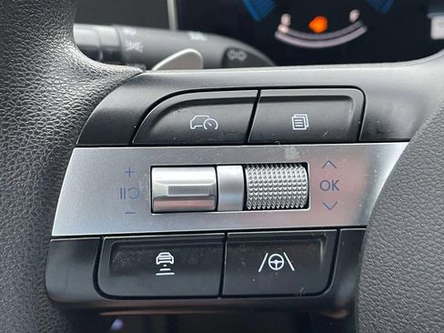 Used 2025 Hyundai Sonata SEL FWD image 30