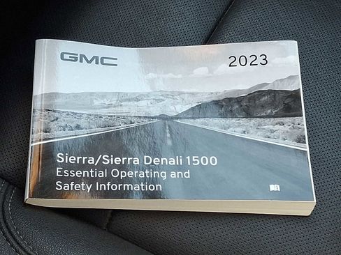 Certified 2023 GMC Sierra 1500 SLT w/ SLT Convenience Package image 26