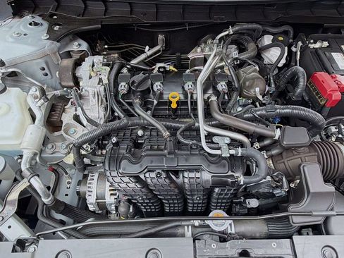 Used 2025 Nissan Altima 2.5 SR FWD image 27