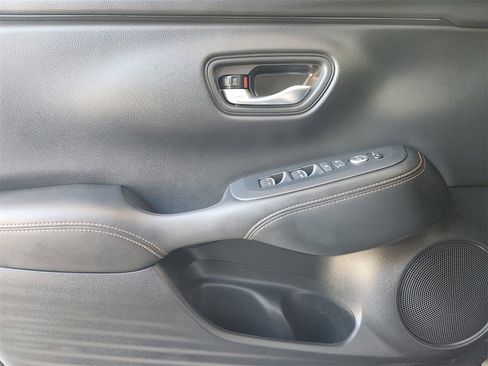 Certified 2025 Honda HR-V Sport image 22