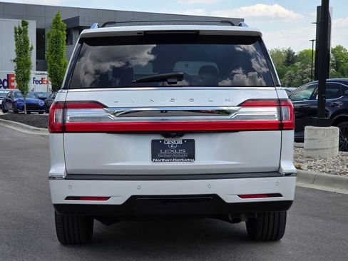 Used 2019 Lincoln Navigator Reserve AWD/4WD image 33