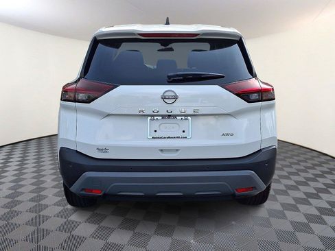 Used 2023 Nissan Rogue S AWD/4WD image 5