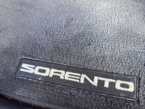 Used 2019 Kia Sorento AWD image 28