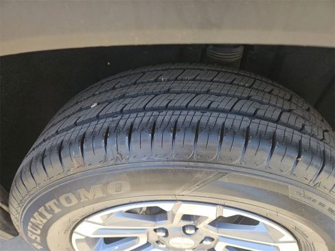 Used 2025 GMC Terrain Elevation image 26