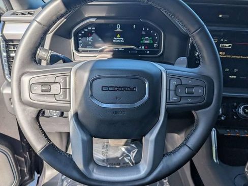 Used 2023 GMC Sierra 1500 Denali w/ Technology Package AWD/4WD image 18